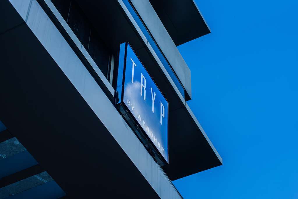 Tryp By Wyndham Yangon Hotel Kültér fotó