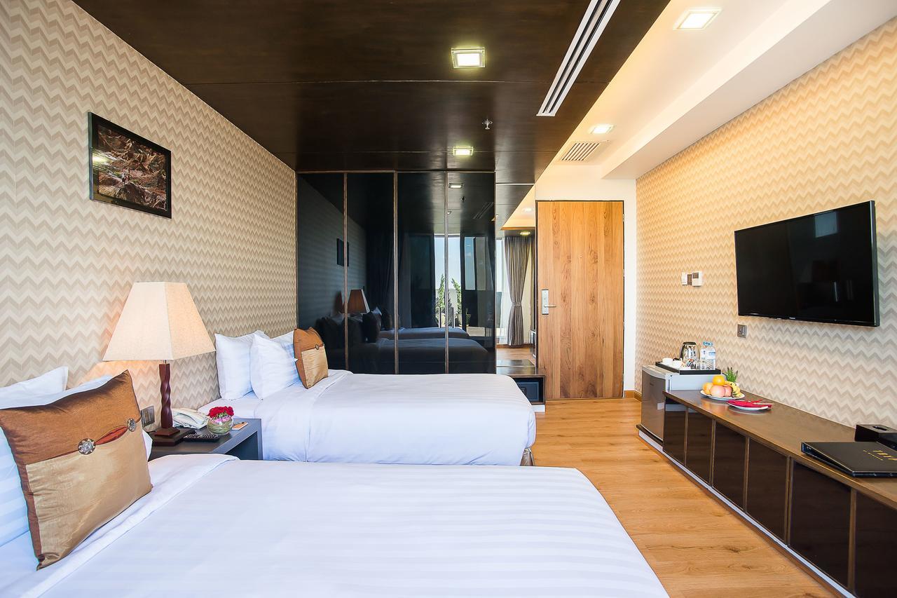 Tryp By Wyndham Yangon Hotel Kültér fotó